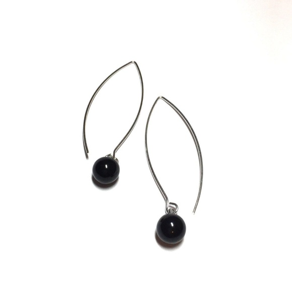 Black Long Wire Lucite Silver Rain Drop Earrings - Picture 4 of 5